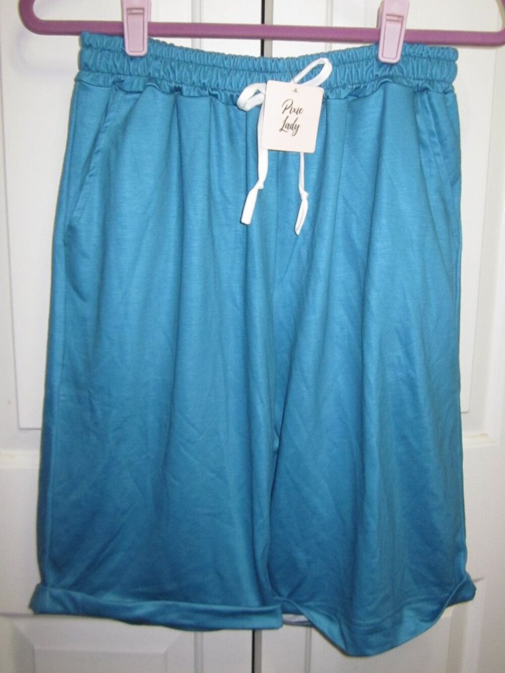 NWT Pixie Lady Knit Bermuda Shorts Turquoise Sz L